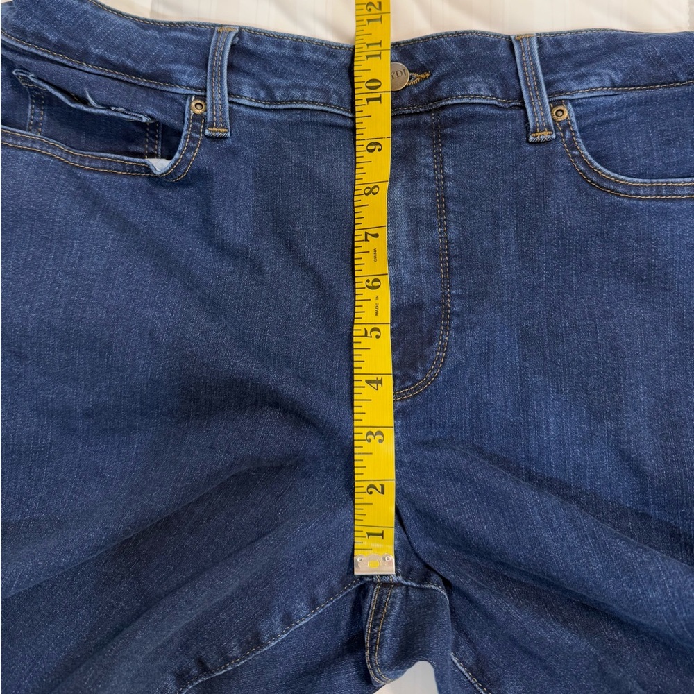 NYPI Women's Marilyn Straight Blue Jeans With Lift Tuck Technology - Picture 7 of 9